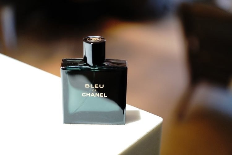 BLEU DE CHANEL Pour Homme EdT 100 MLبلو دي شانيل رجالي ت 100 مل